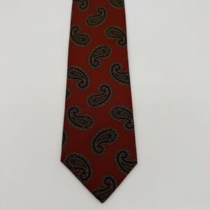 Brooks Brothers Silk Necktie Red Paisley Classic Wide Designer Tie USA 57x4
